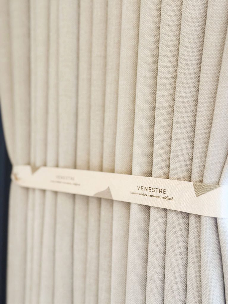 Curtain 3
