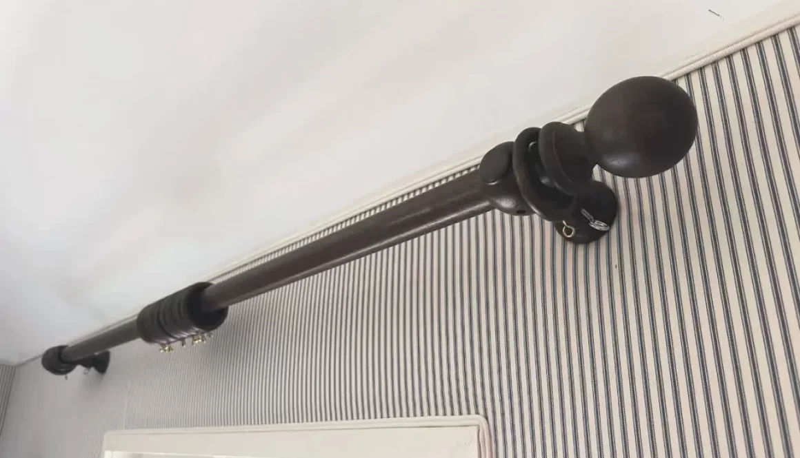 curtain pole